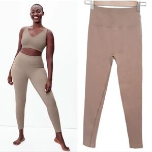 🆕️ Everlane The Seamless Leggings - XS/S